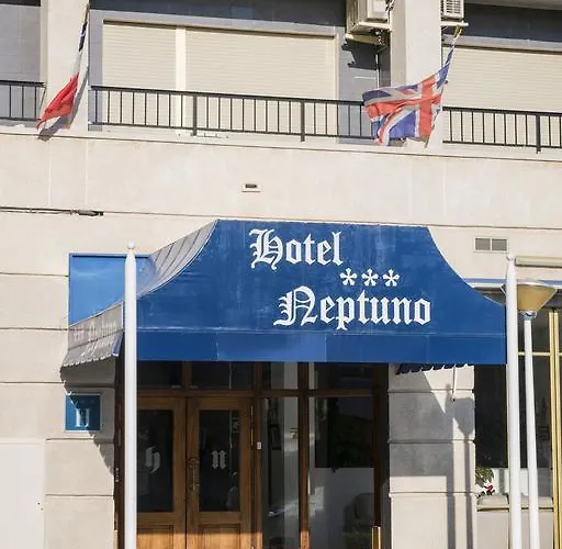 Neptuno Отель